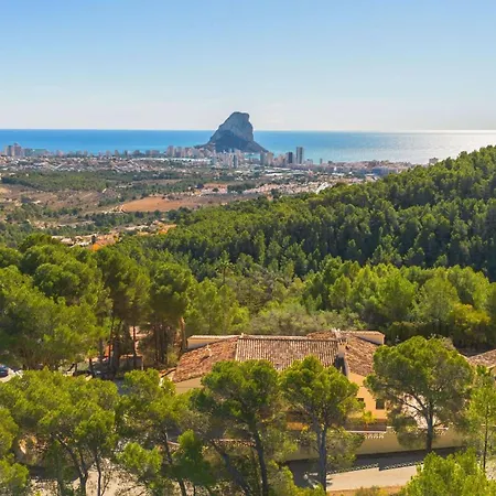 Moskoa - Plusholidays ヴィラ *