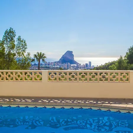 Moskoa - Plusholidays ヴィラ *